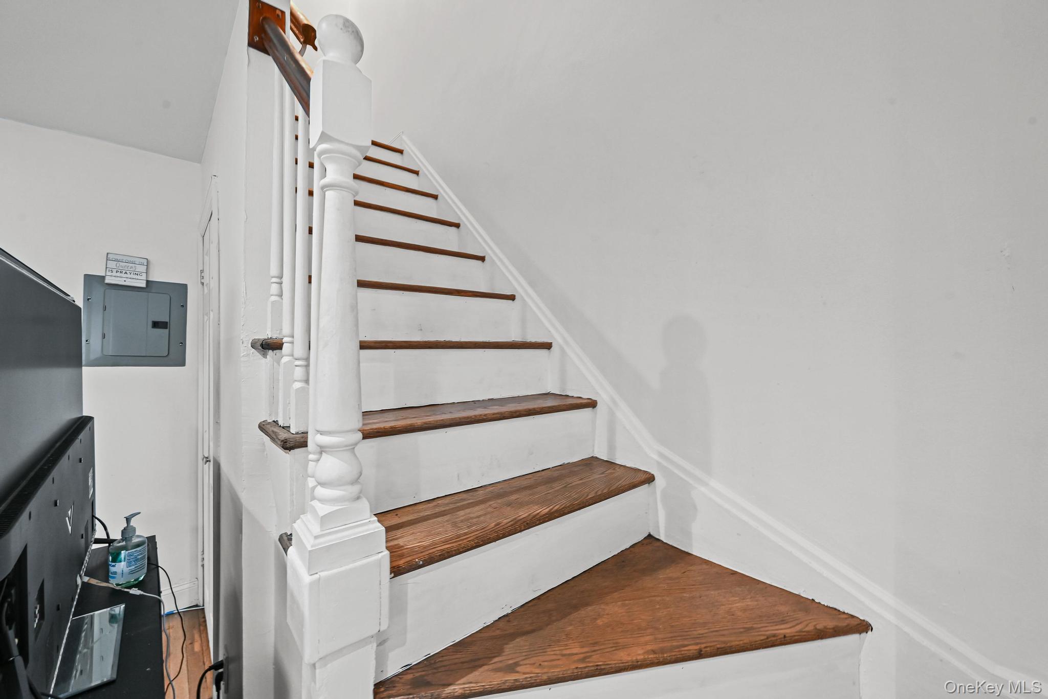 67-09 218th Street Unit: Duplex