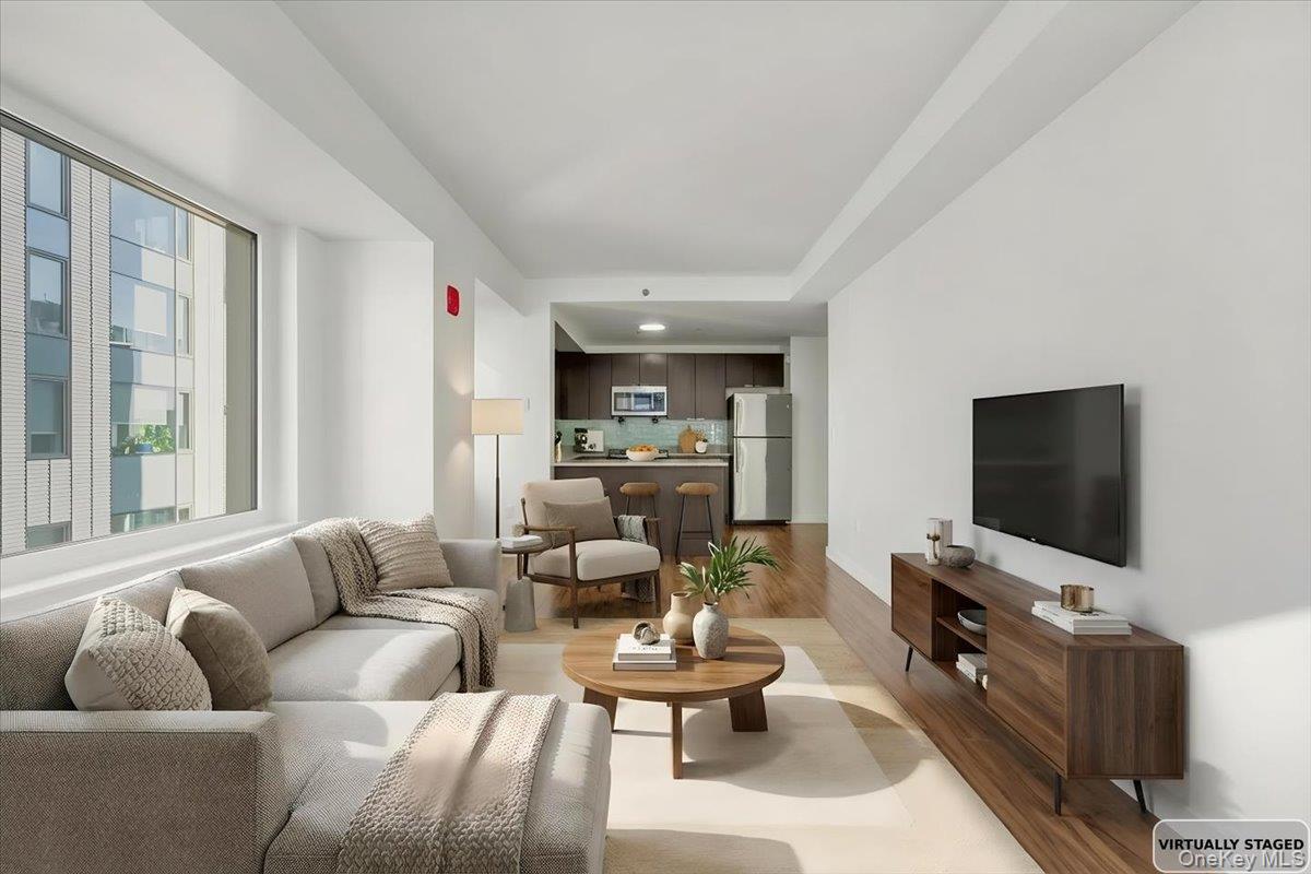 7 Dekalb Avenue Unit: 19F