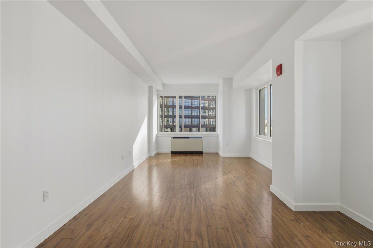 7 Dekalb Avenue Unit: 19F