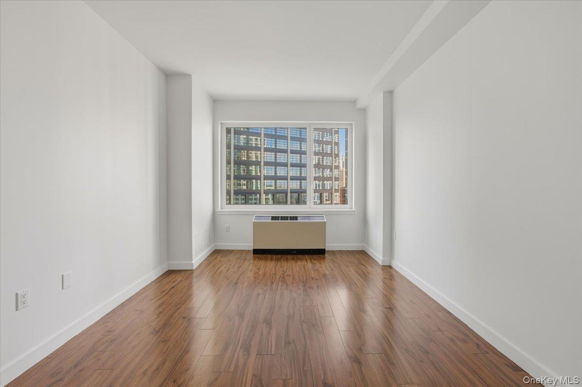 7 Dekalb Avenue Unit: 19F