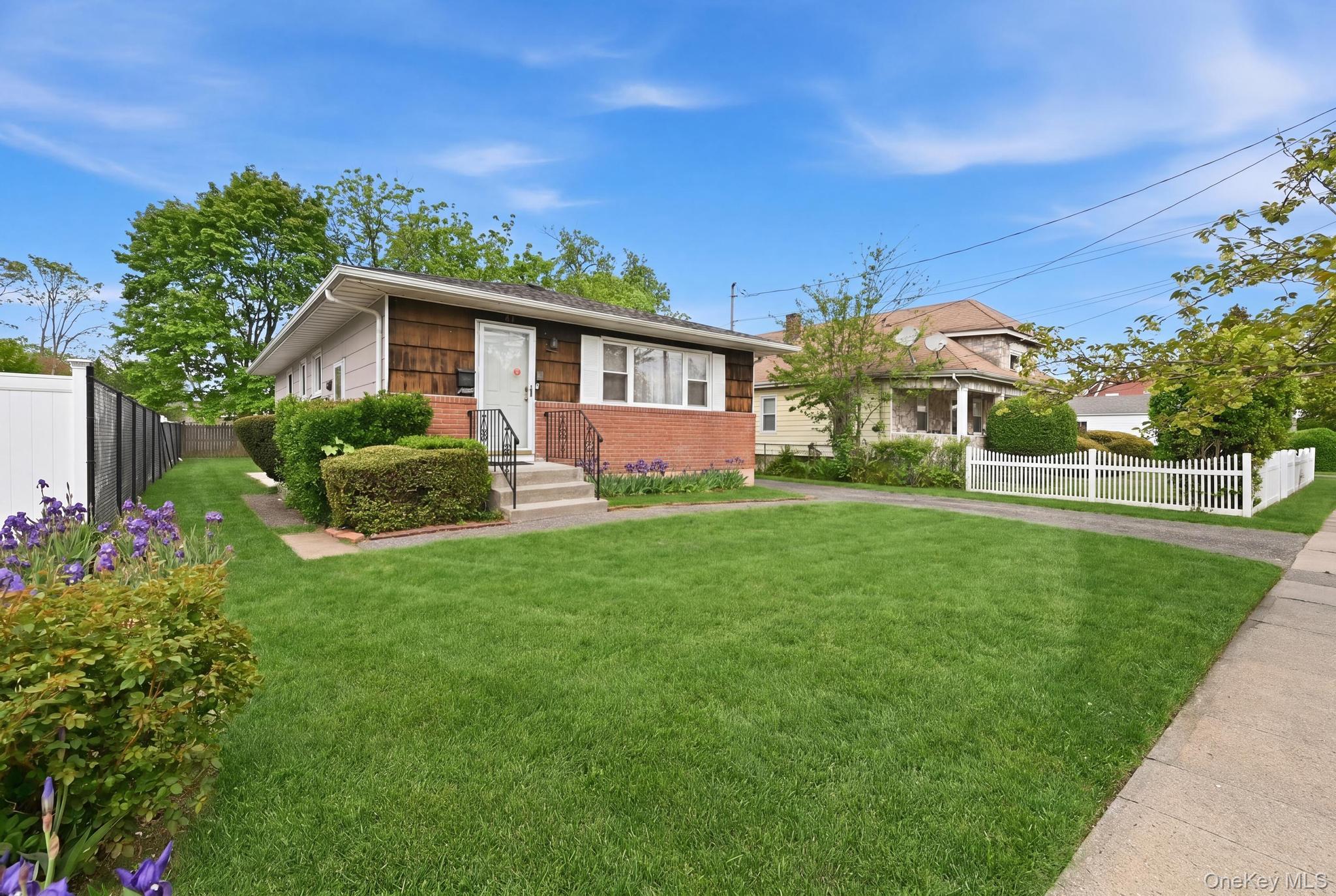 117 Woodside Avenue