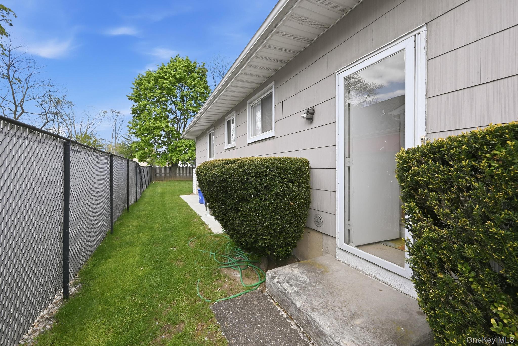 117 Woodside Avenue