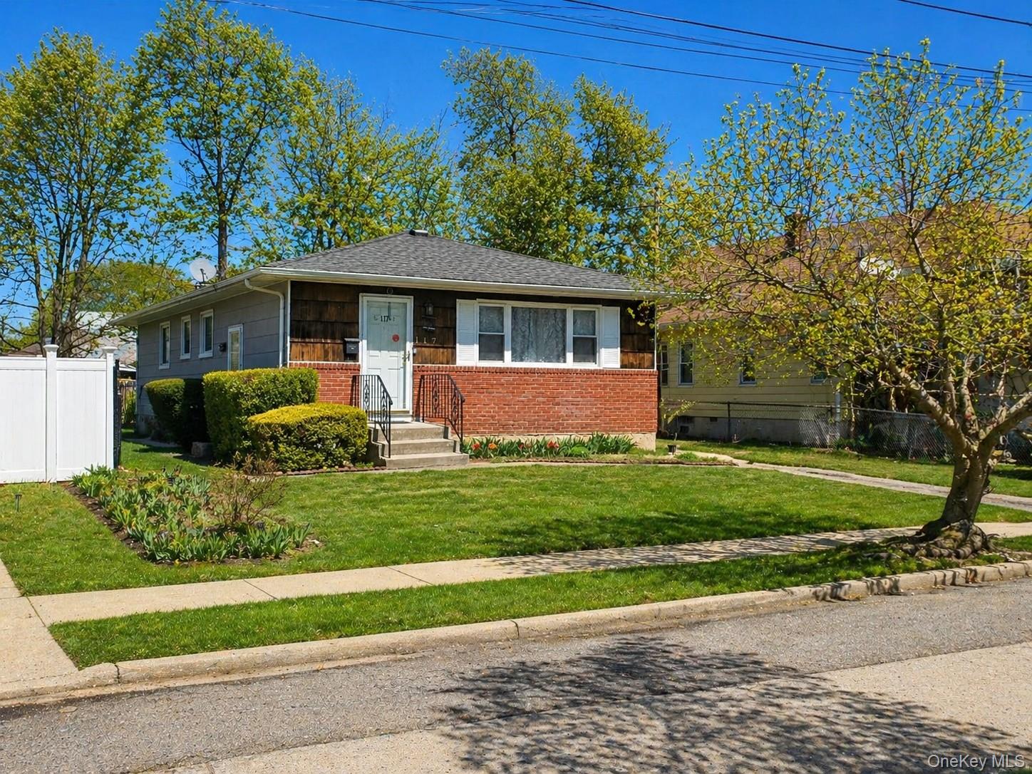 117 Woodside Avenue