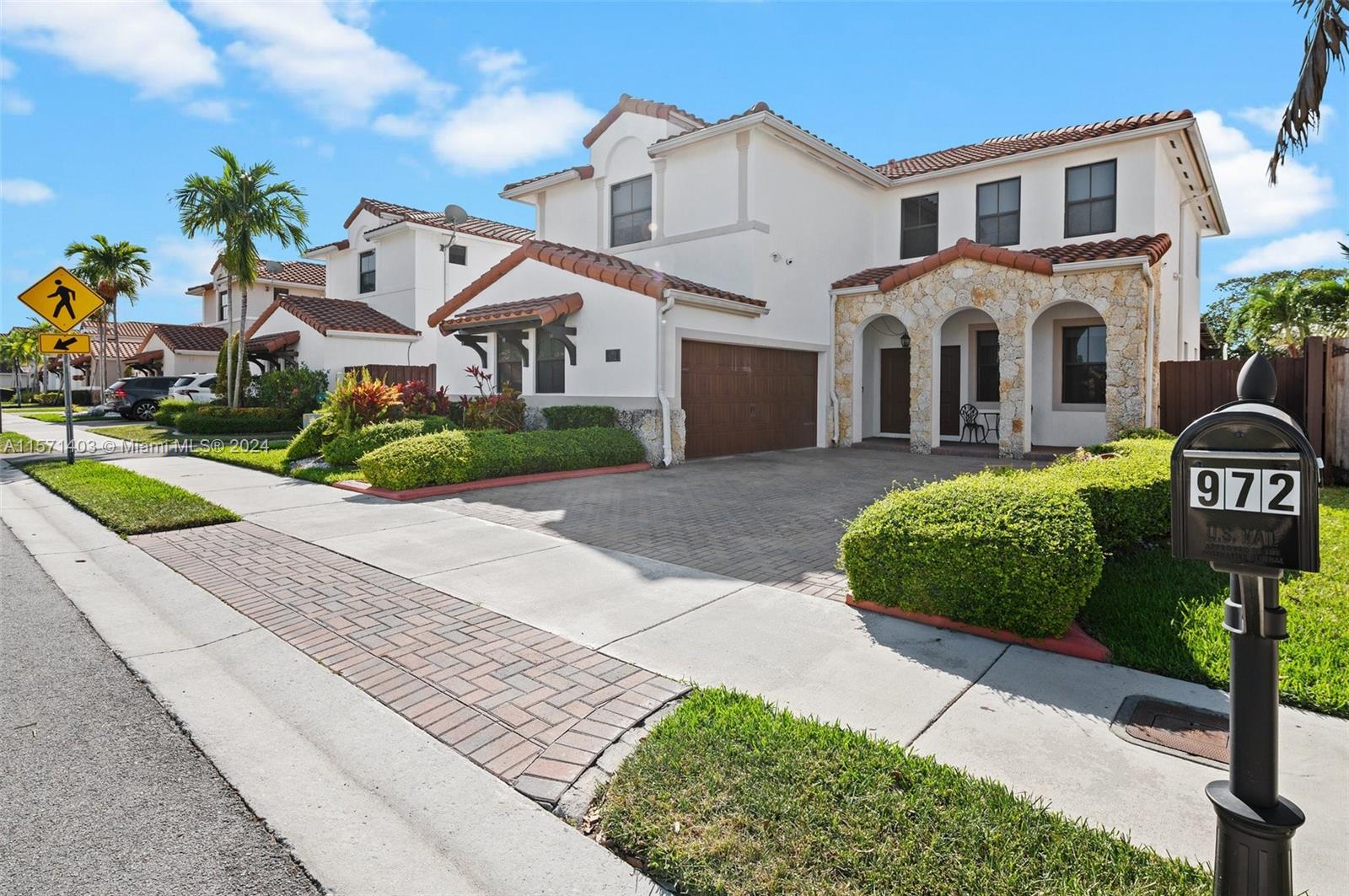 972 NW 104th Ave