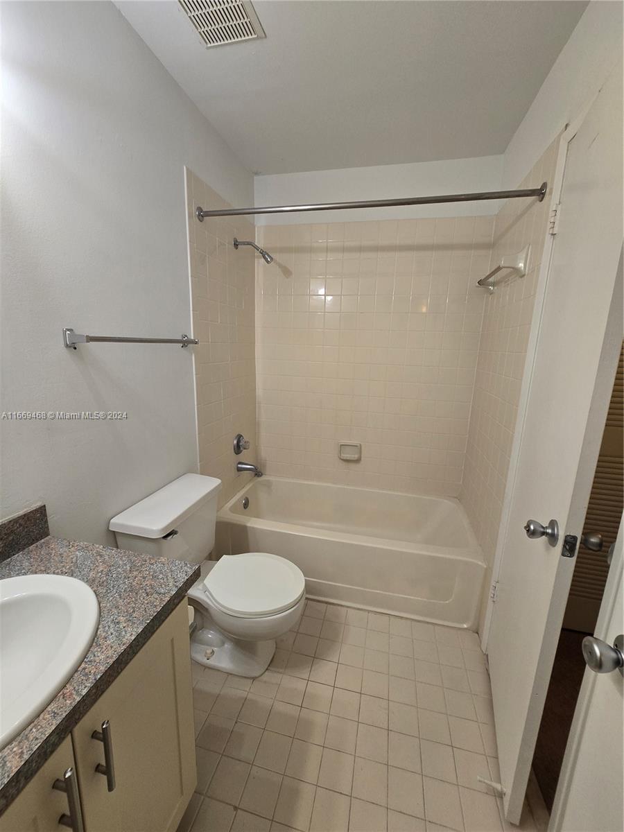 9839 Nob Hill Ct # 9839