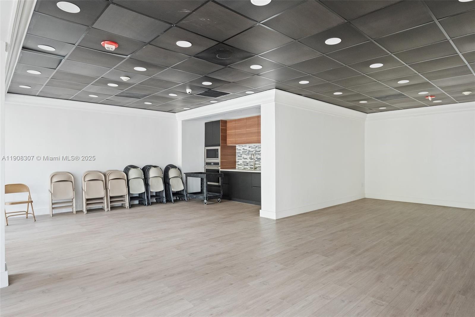 1865 79th St Cswy # 2J