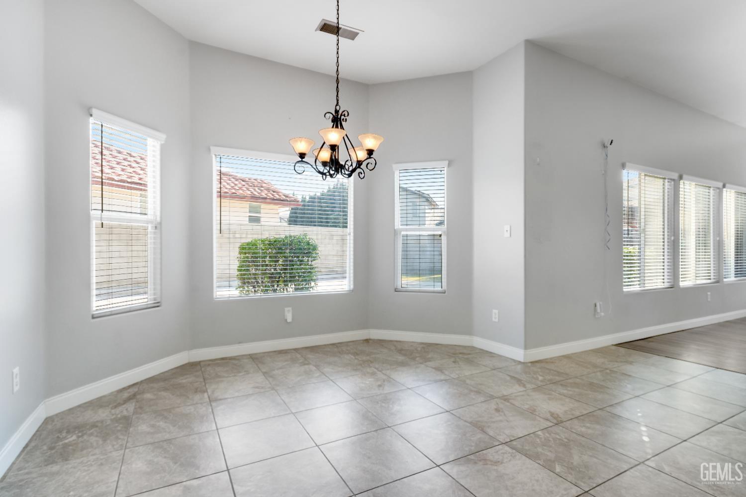 8509 Nine Iron Drive