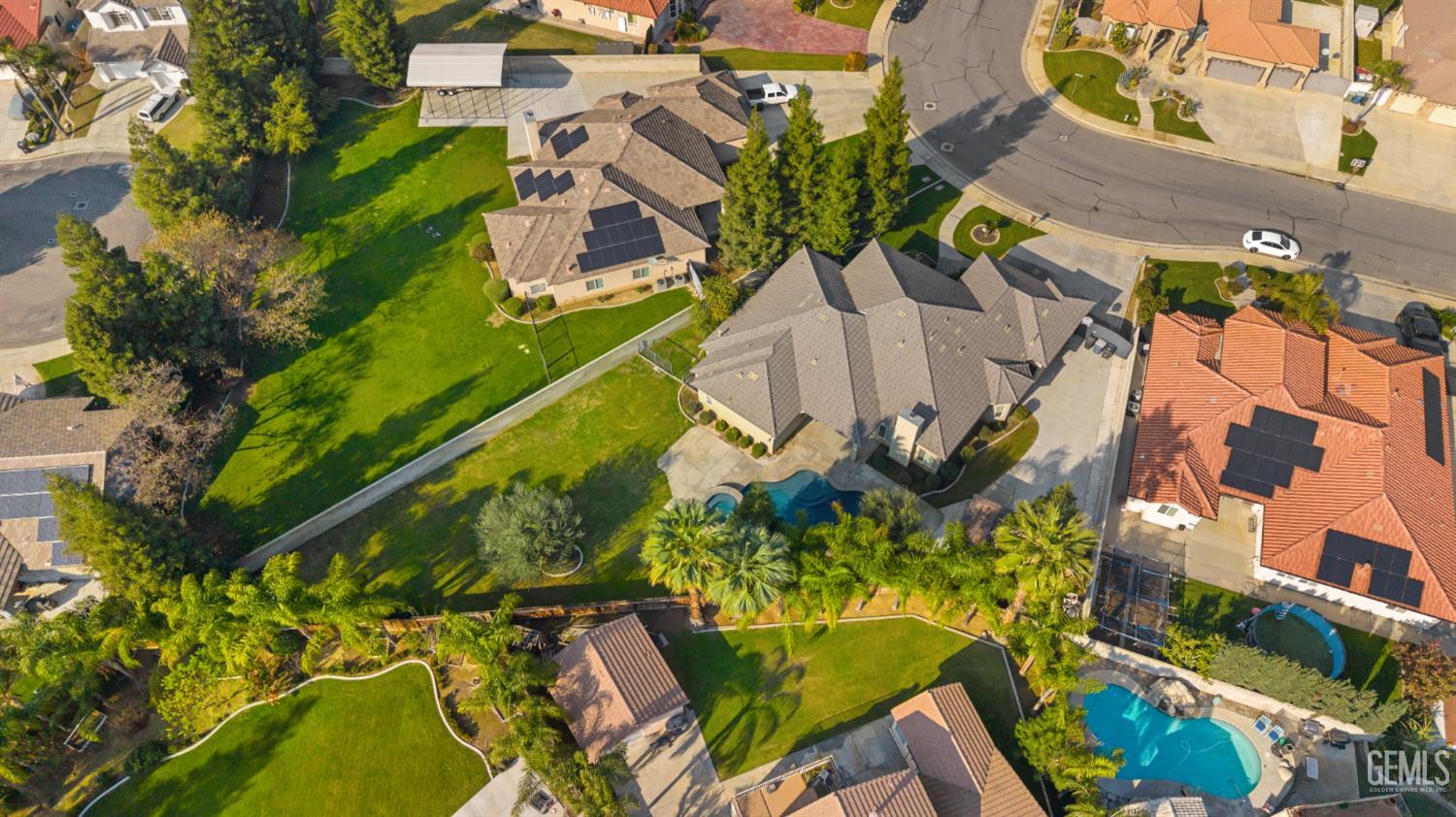 8509 Nine Iron Drive