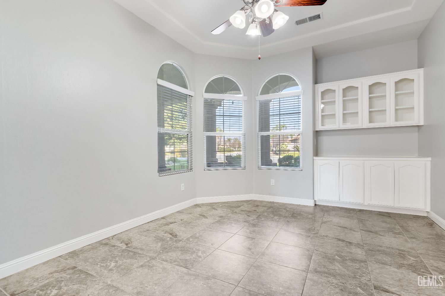 8509 Nine Iron Drive