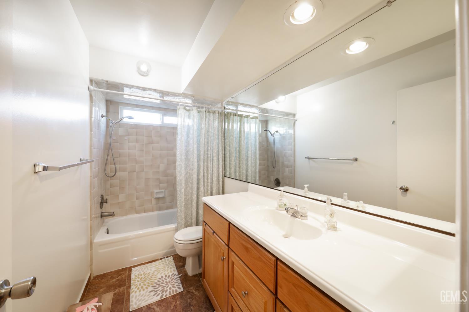 7134 Hanover Circle