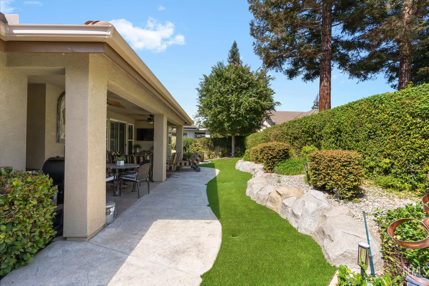 2914 Rose Petal Street