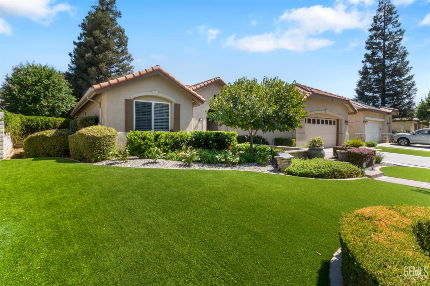 2914 Rose Petal Street