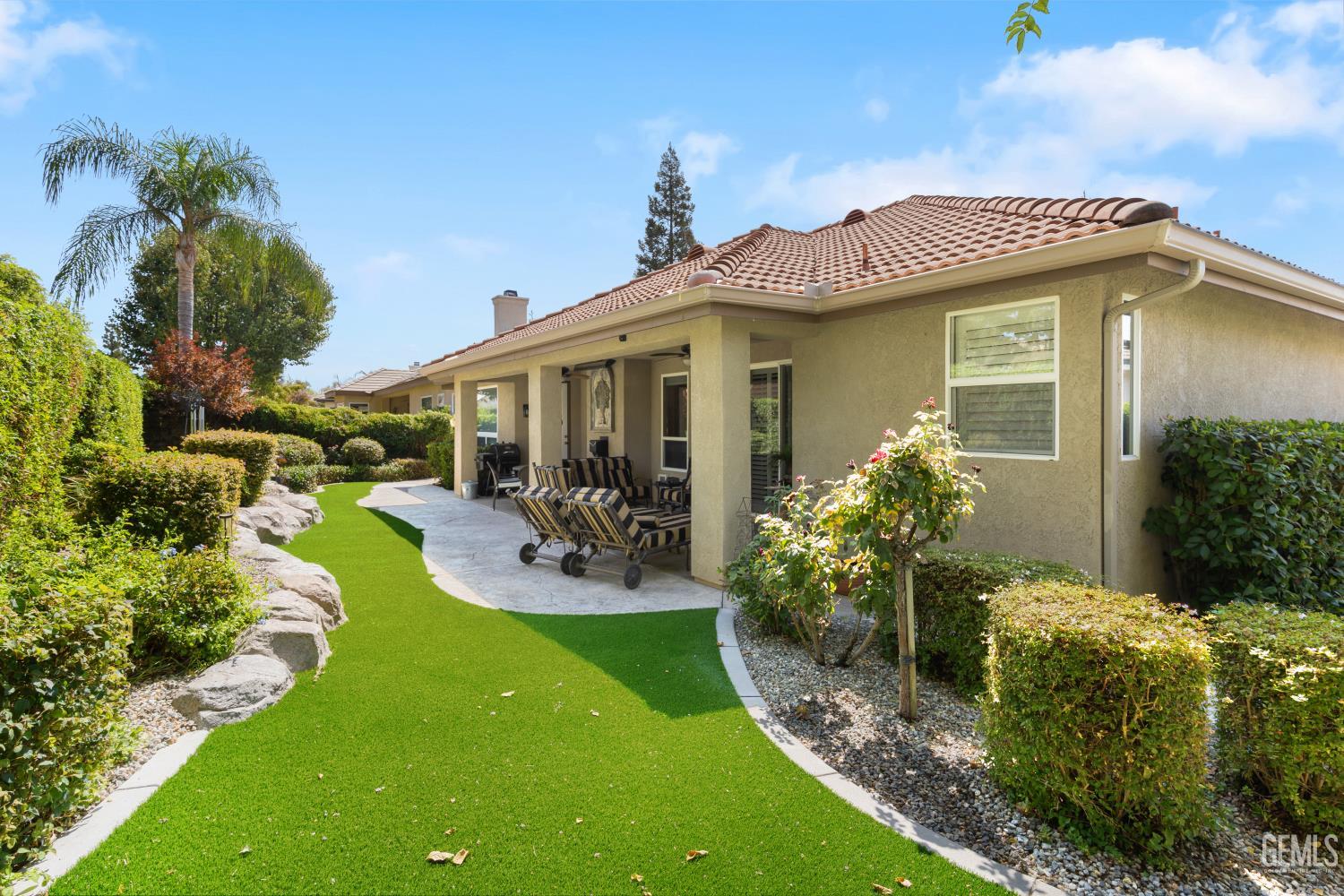 2914 Rose Petal Street