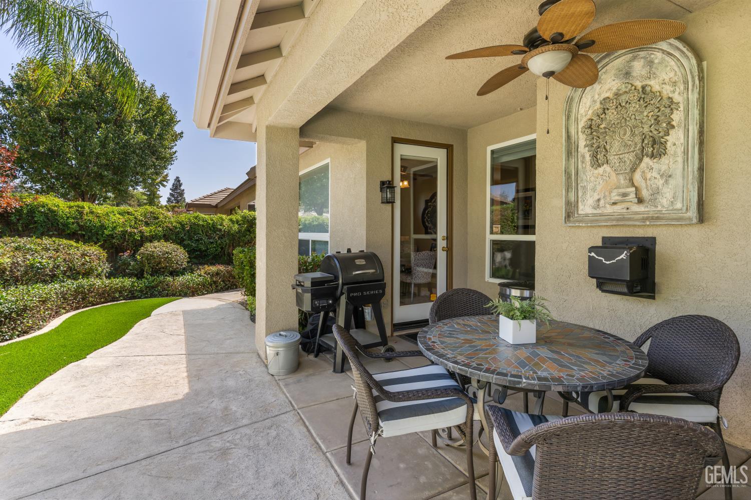 2914 Rose Petal Street
