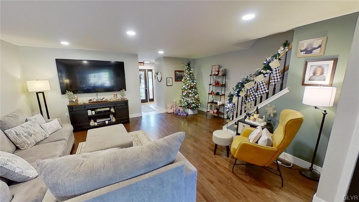 8087 Heritage Drive
