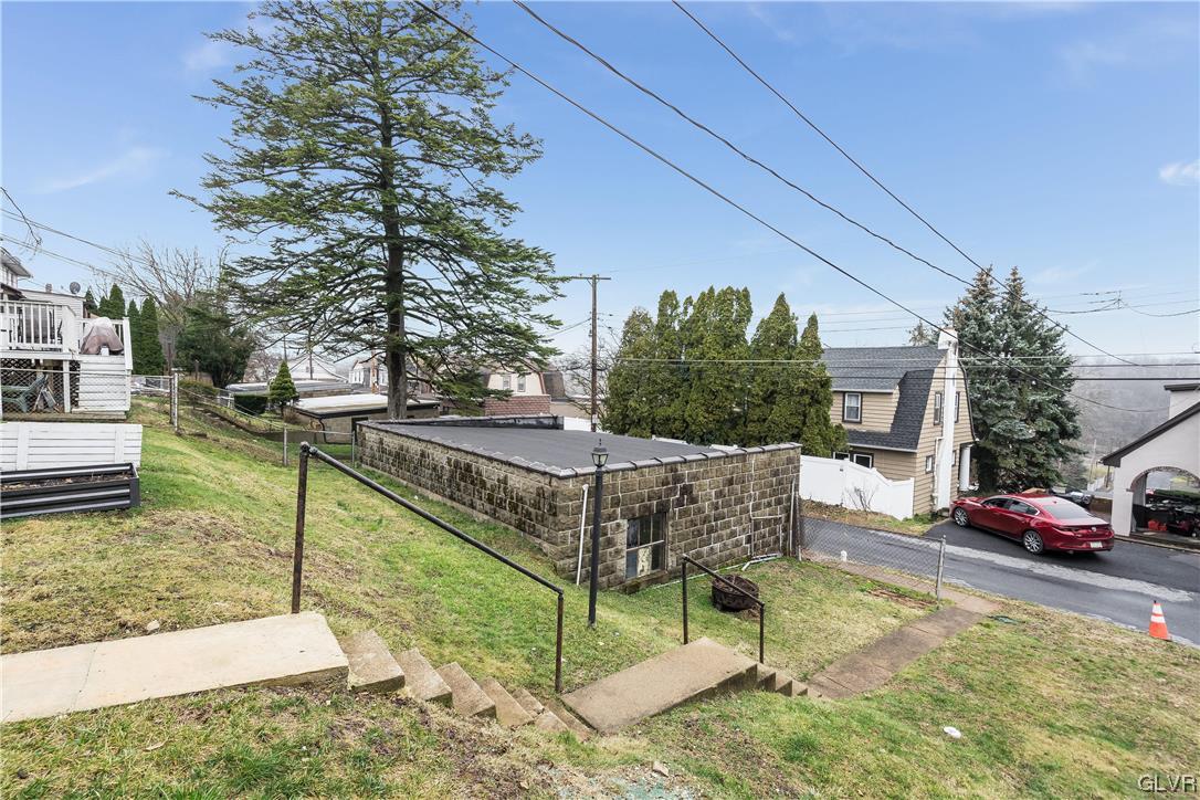 1923 Ferry Street