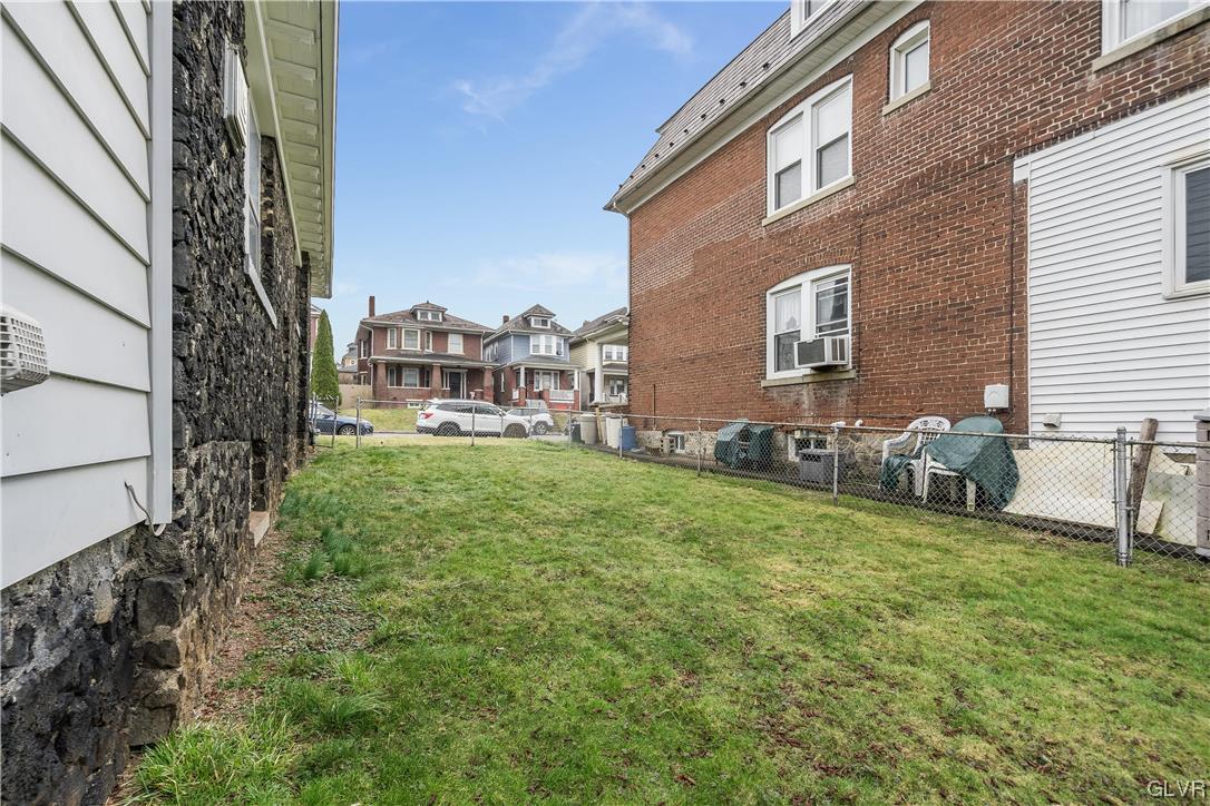 1923 Ferry Street