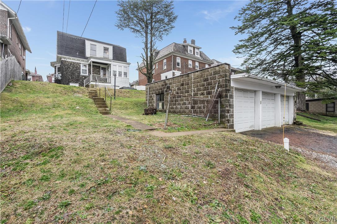 1923 Ferry Street