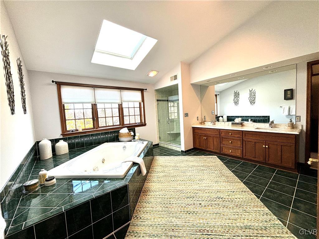 2739 Apple Valley Circle