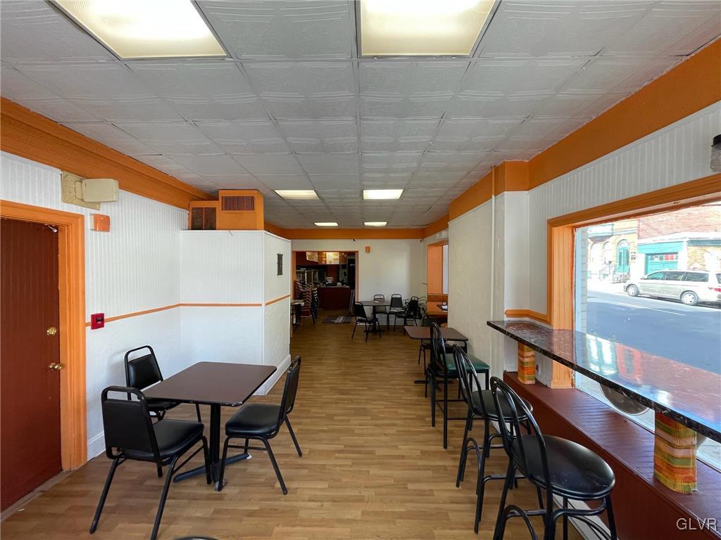 44 North 8Th Street