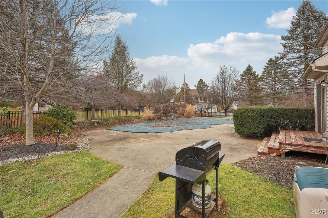 2038 Majestic Overlook Drive