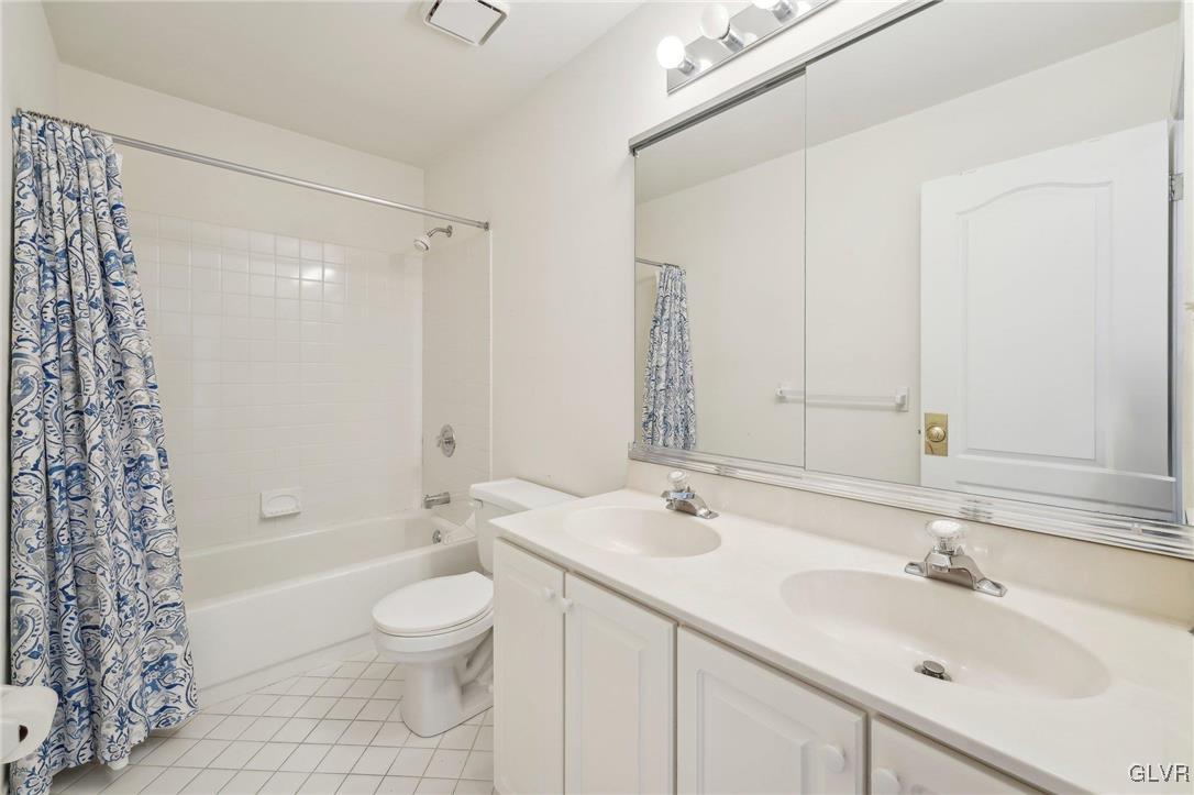 2038 Majestic Overlook Drive