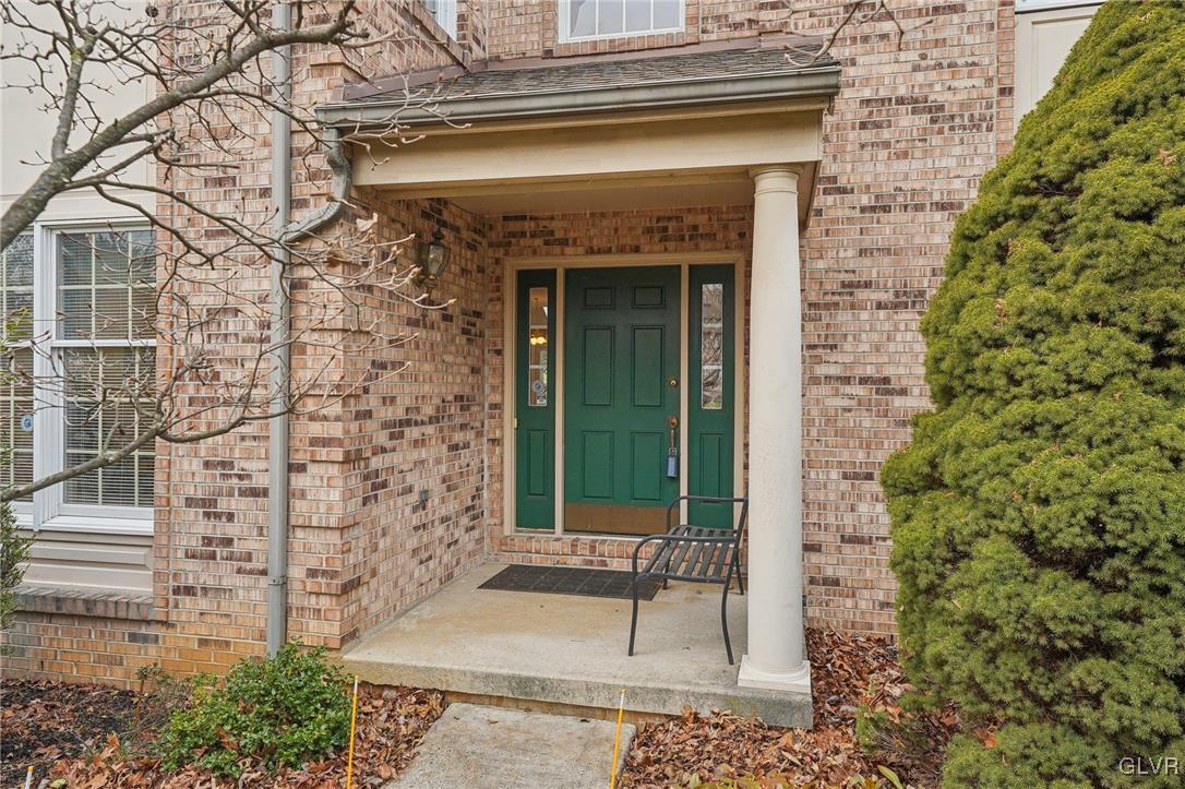 2038 Majestic Overlook Drive