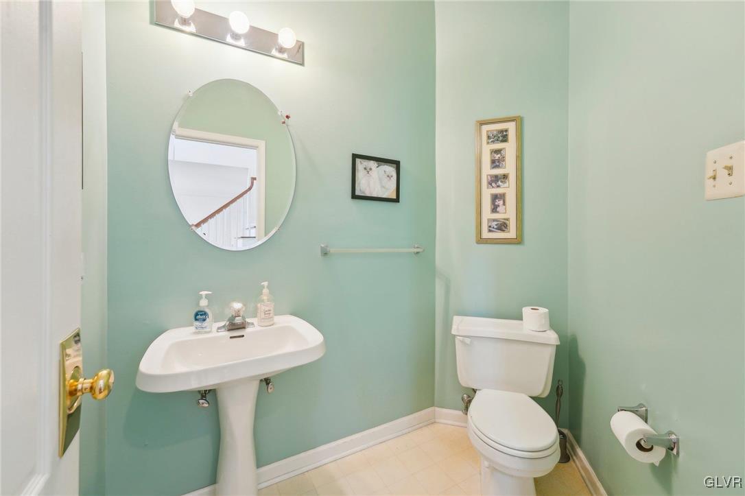 2038 Majestic Overlook Drive