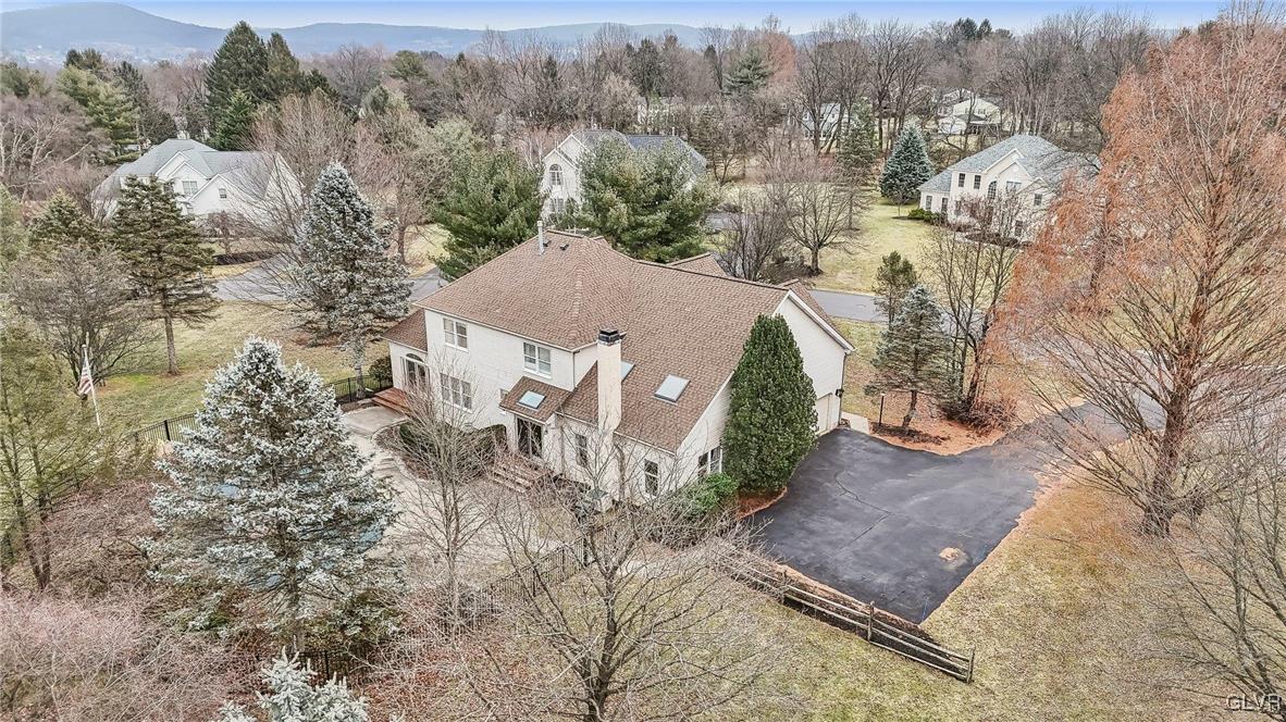 2038 Majestic Overlook Drive