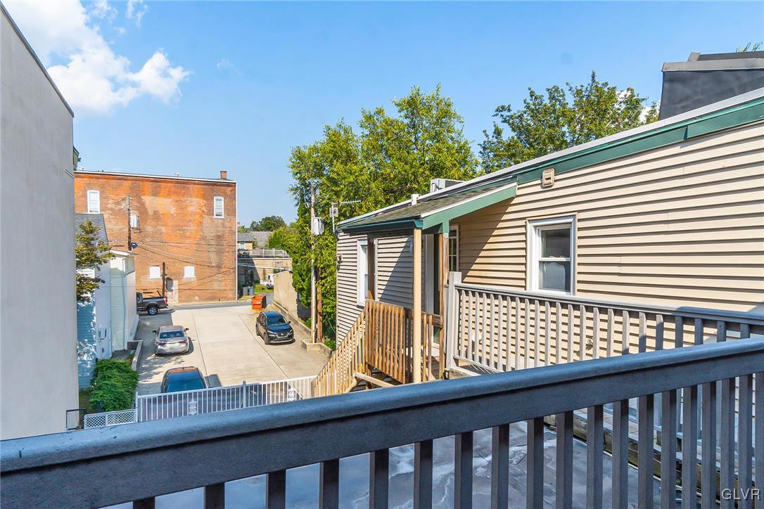427 Front Street 3F
