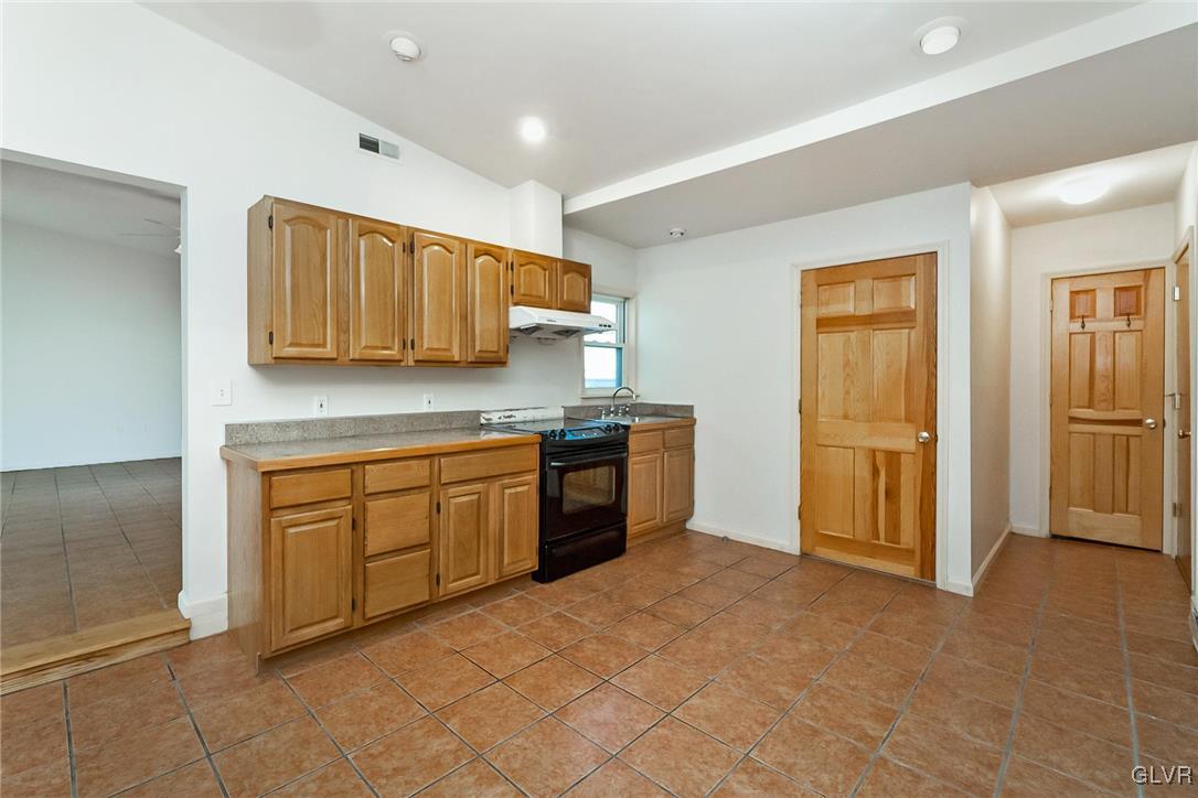 427 Front Street 3F