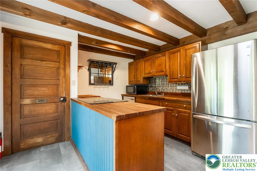 315 Moyers Lane