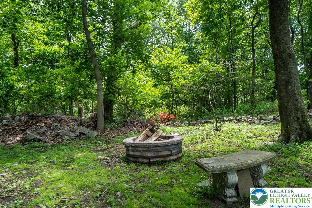 315 Moyers Lane