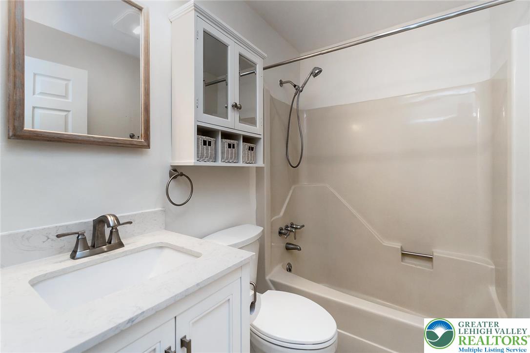 315 Moyers Lane