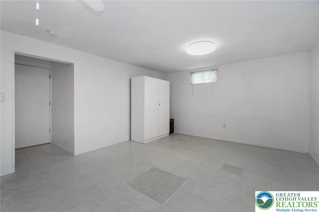 315 Moyers Lane