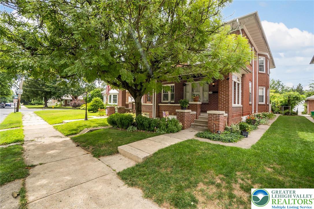 2443 West Tilghman Street