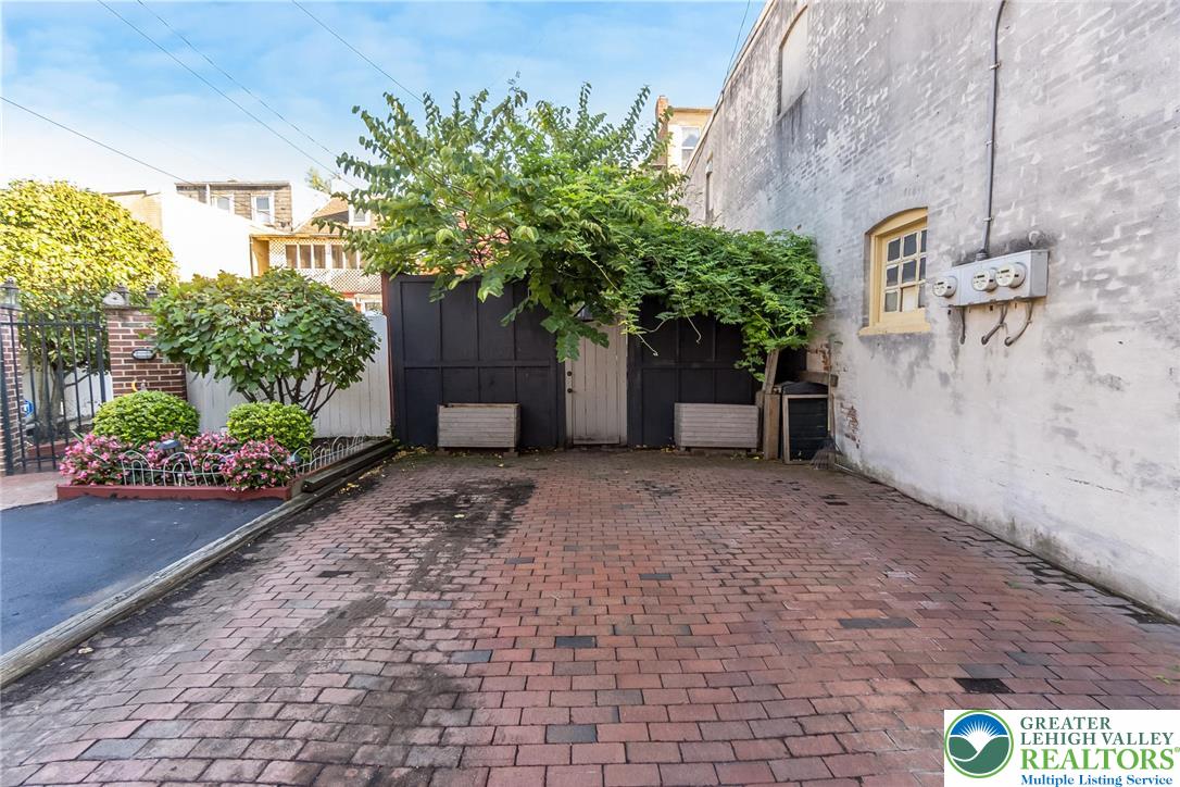 1035 West Turner Street