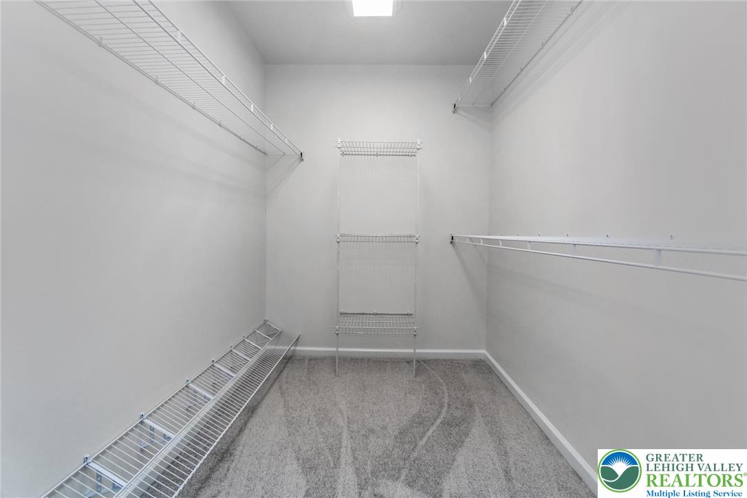 2739 Apple Valley Circle