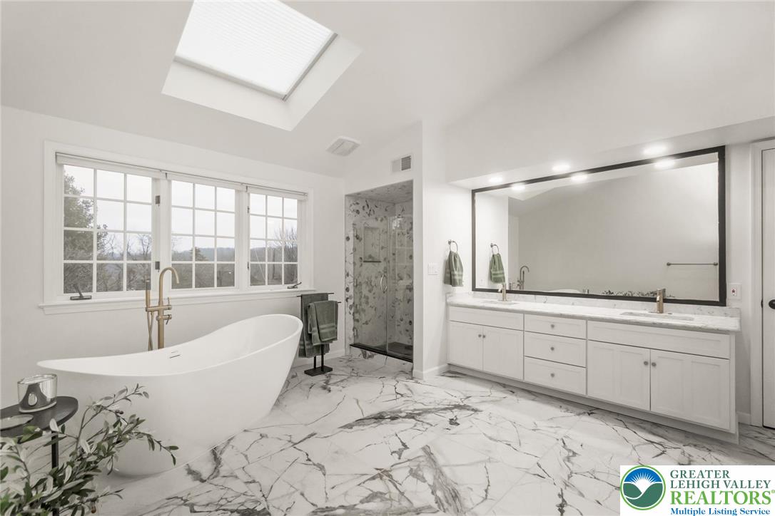 2739 Apple Valley Circle