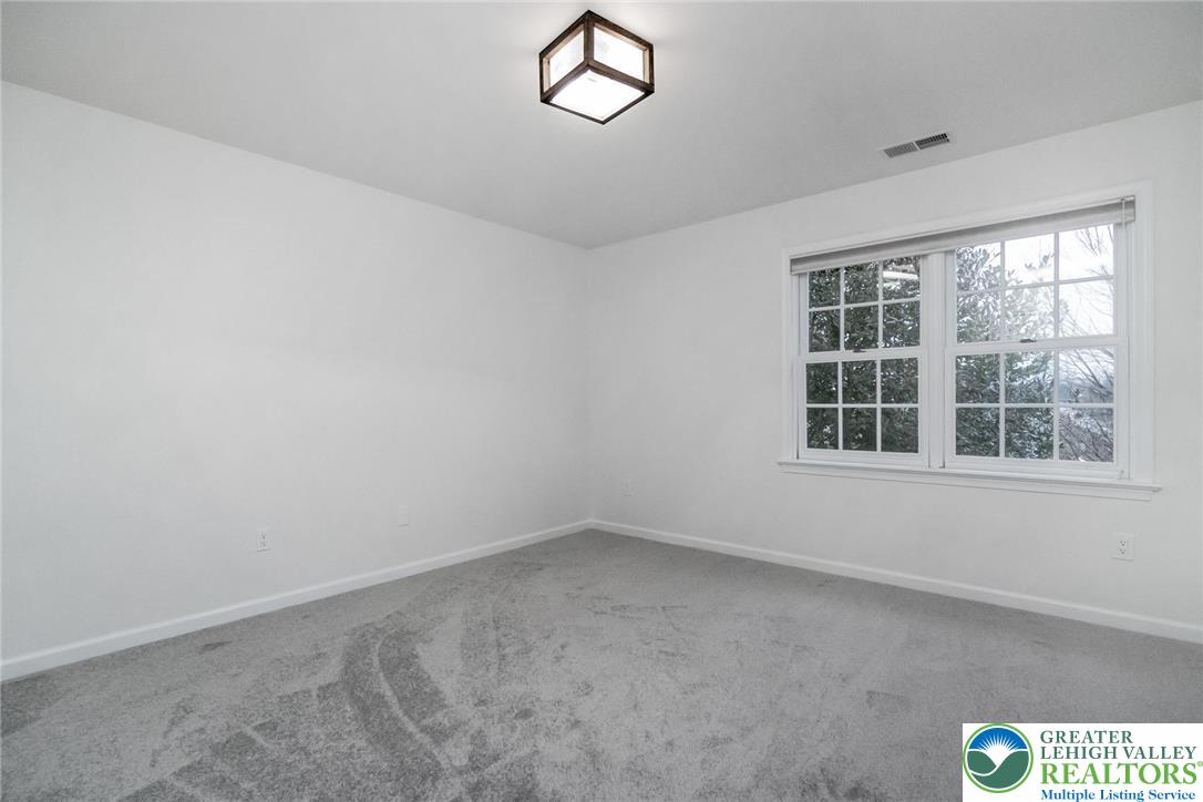 2739 Apple Valley Circle