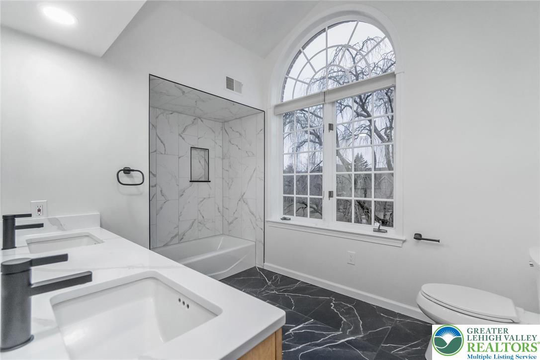 2739 Apple Valley Circle