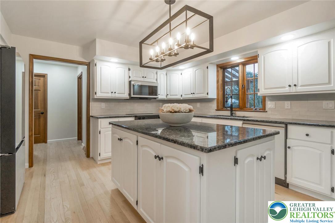 2739 Apple Valley Circle