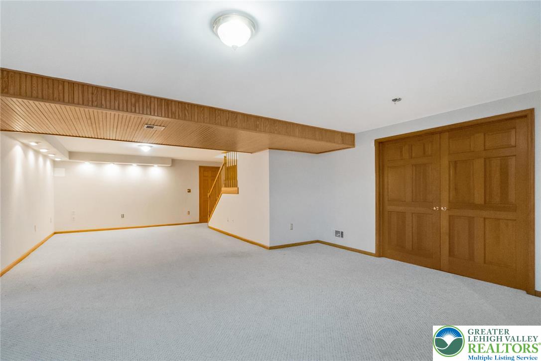 2739 Apple Valley Circle