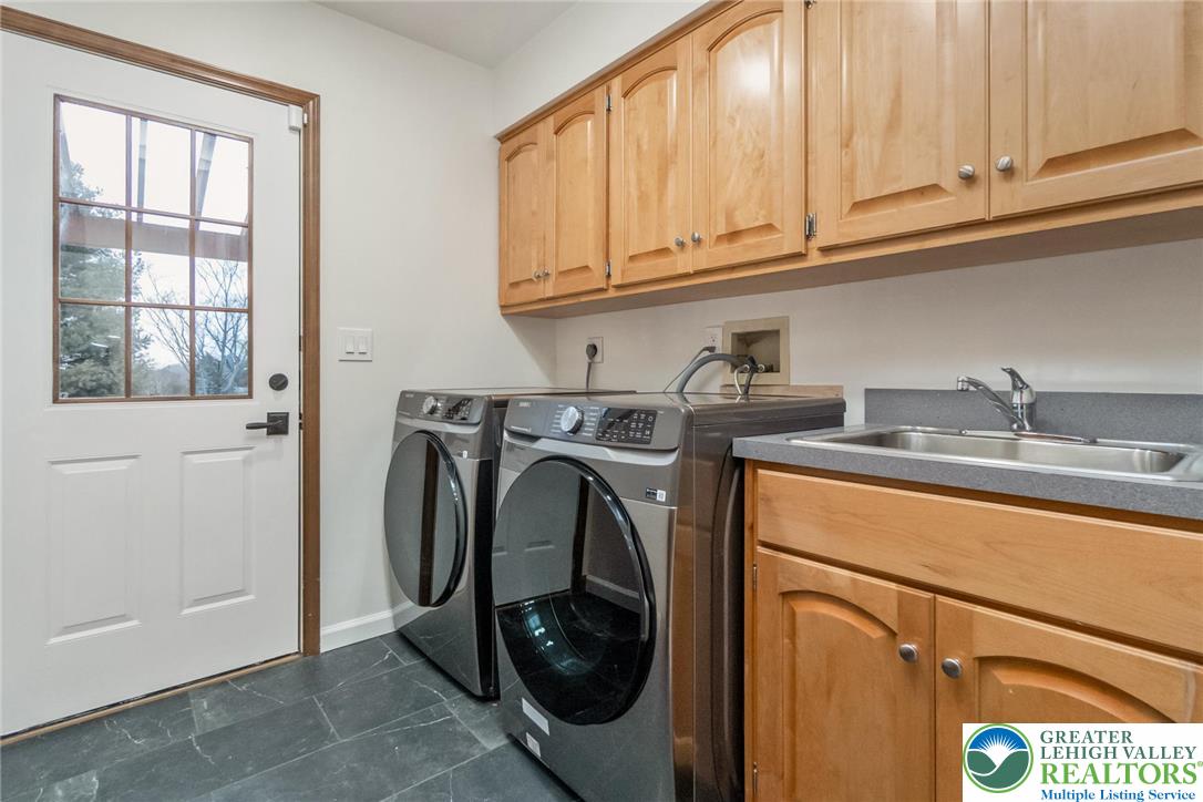 2739 Apple Valley Circle