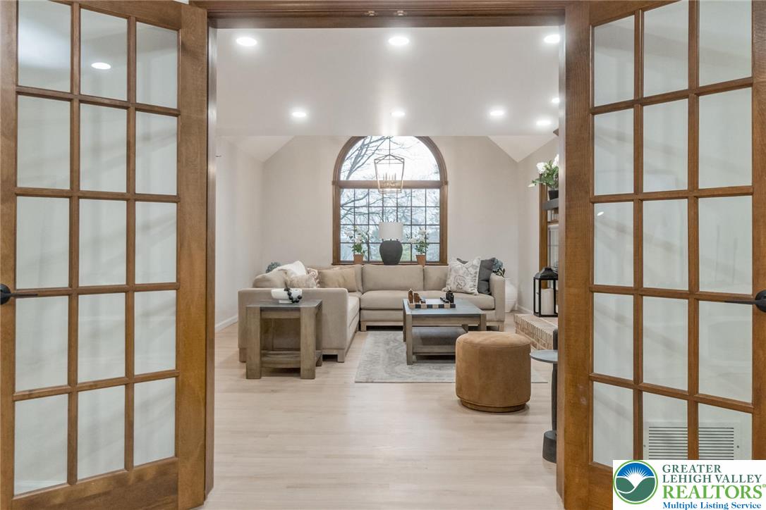 2739 Apple Valley Circle