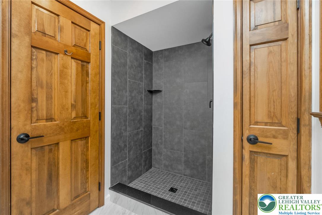 2739 Apple Valley Circle