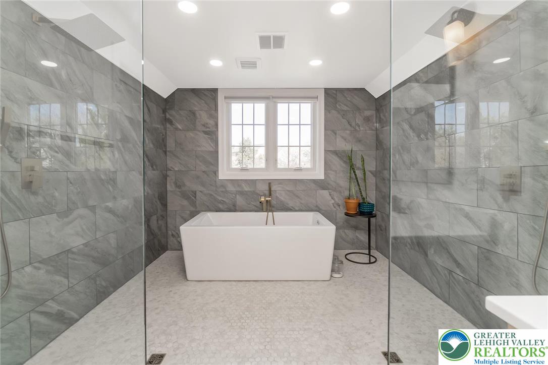 4359 Farmington Circle