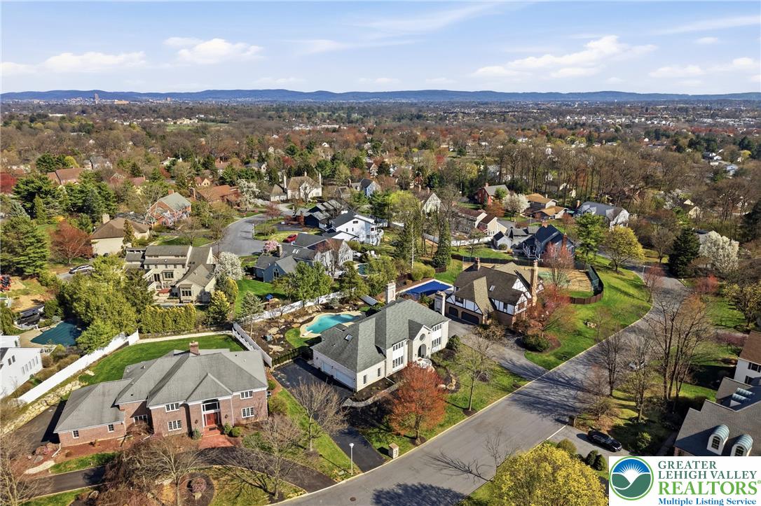 4359 Farmington Circle