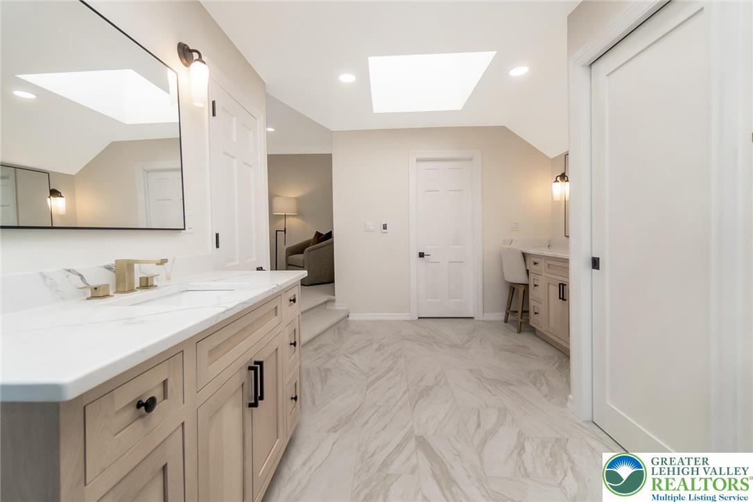 4359 Farmington Circle