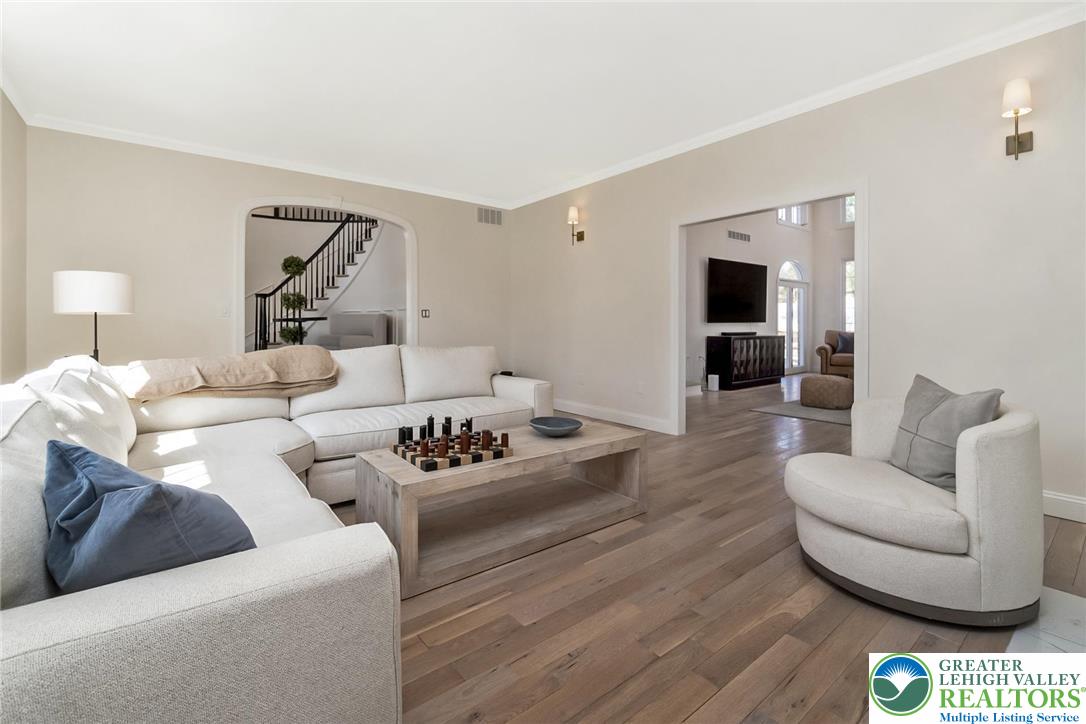 4359 Farmington Circle